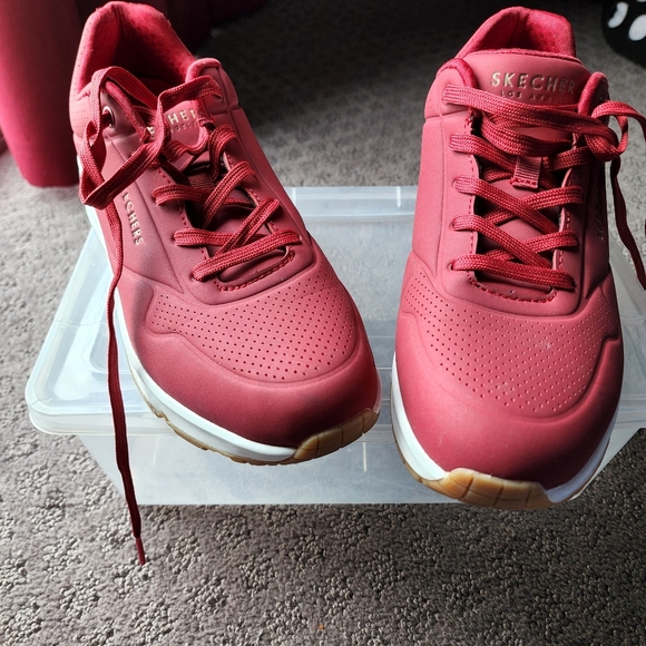 Shoes - Picture 3 of 3